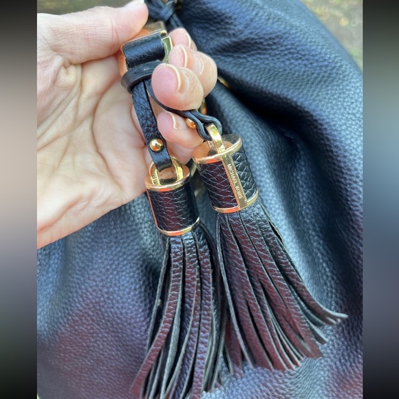 MICHAEL KORS Black Camden Hobo bag with Tassels - Picture 9 of 11